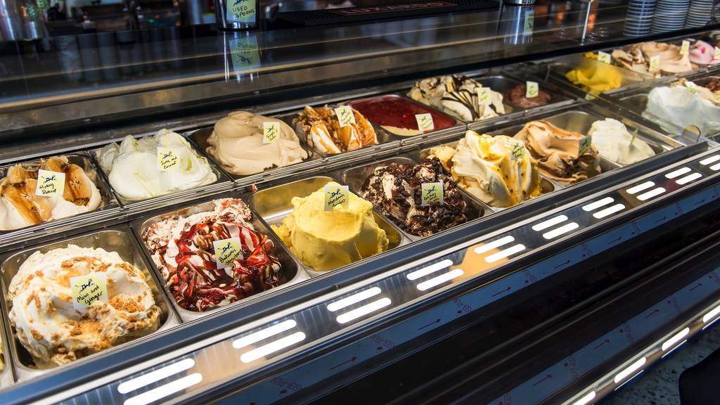 Cow and the Moon Gelato Bar | Restaurants in Enmore, Sydney