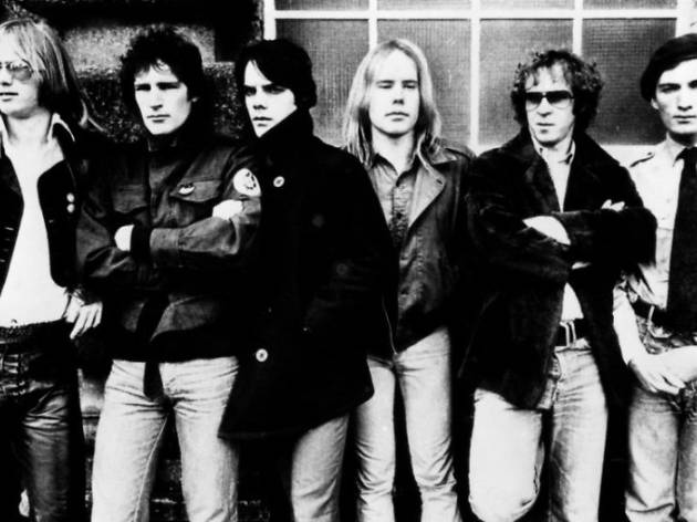 Descent into the Maelstrom. The Untold Story of Radio Birdman Descent into the Maelstrom. The Untold Story of Radio Birdman