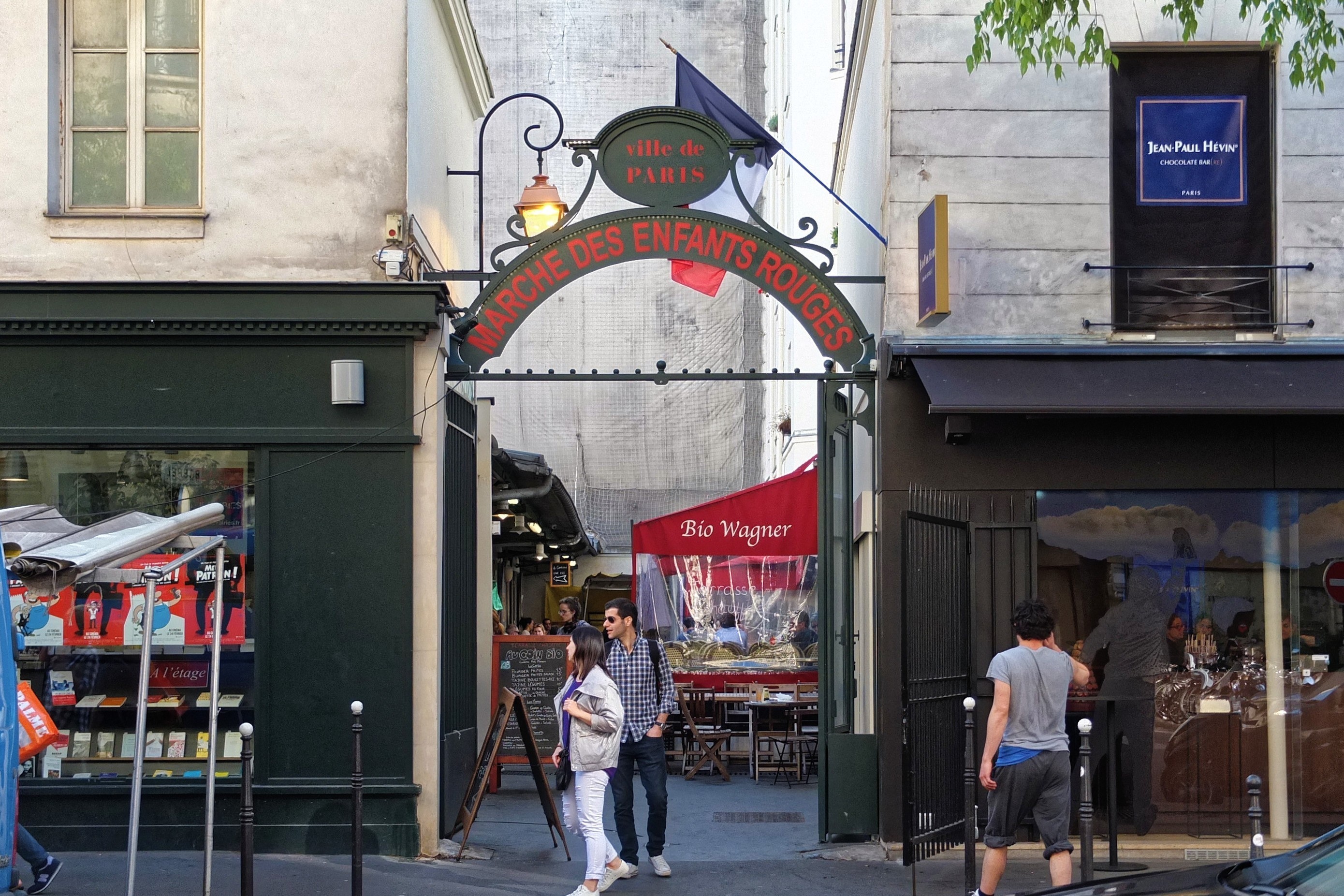 Marche Des Enfants Rouges Shopping In Le Marais Paris