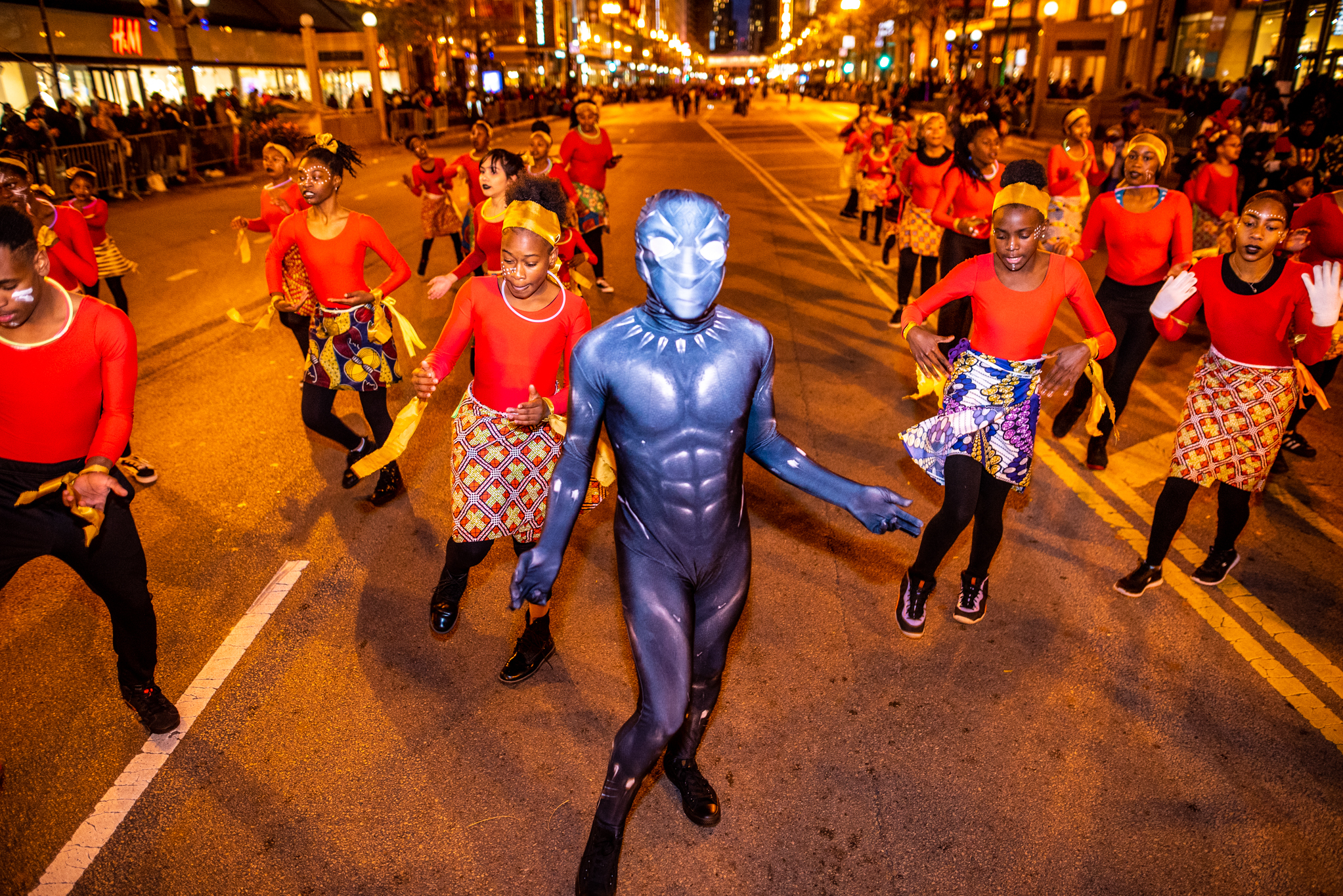 arts in the dark 2018, halloween parade