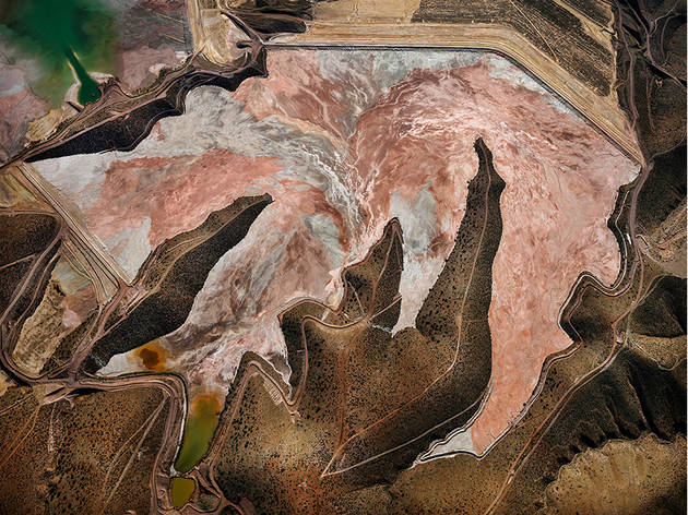 Edward Burtynsky: The Human Signature Edward Burtynsky: The Human Signature