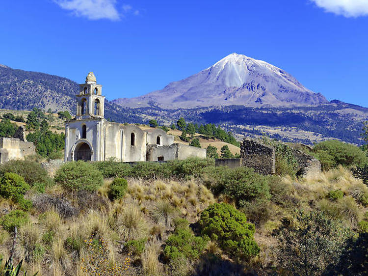 Desiertos y montañas