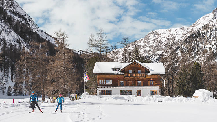 Gasthaus Spinas (Swiss Lodge), Bever