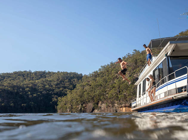 Houseboat on the Hawkesbury Houseboat on the Hawkesbury