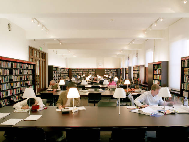 Customs House Library People reading inside Customs House Library