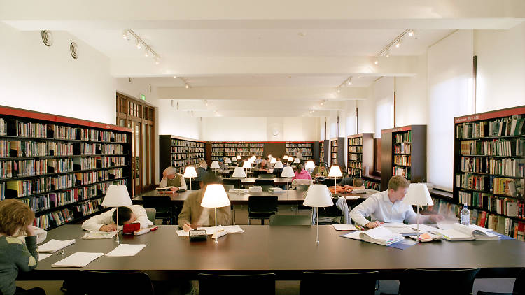 People reading inside Customs House Library