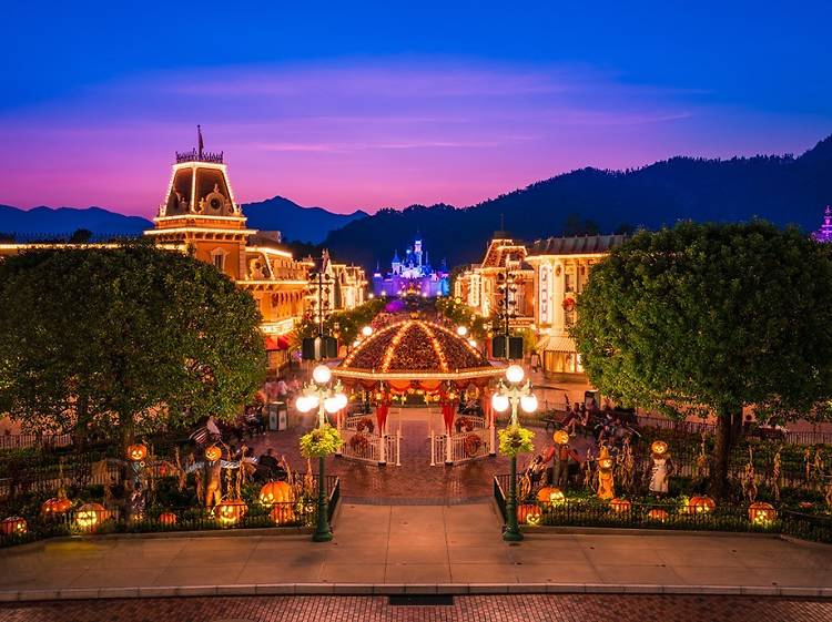 Have a magical time at Hong Kong Disneyland