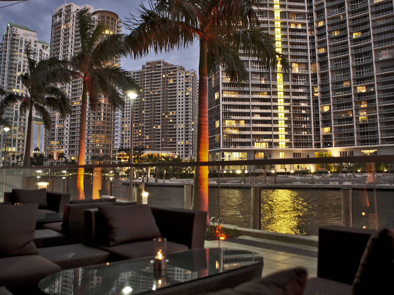 21 Best Waterfront Miami Restaurants