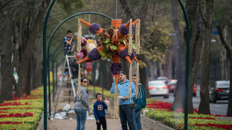 Exposición Piñatas y flores (Foto: Cortesía Festival Flores y Jardines)