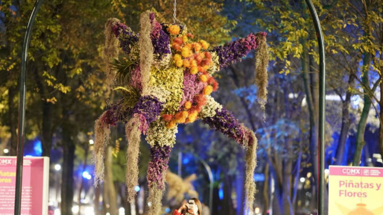 Exposición Piñatas y flores (Foto: Cortesía Festival Flores y Jardines)