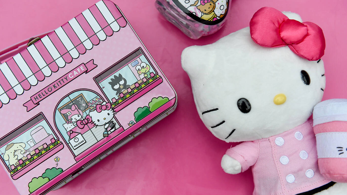 The Hello Kitty Cafe truck Things to do in Miami