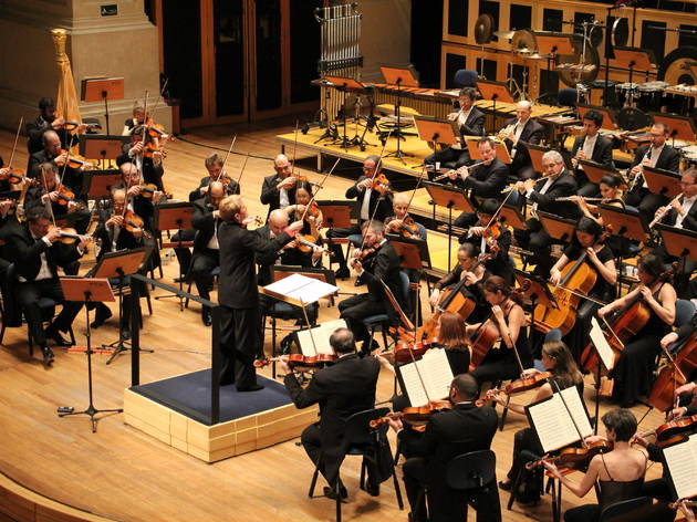 Marin Alsop with the São Paulo Symphony Orchestra Marin Alsop with the São Paulo Symphony Orchestra