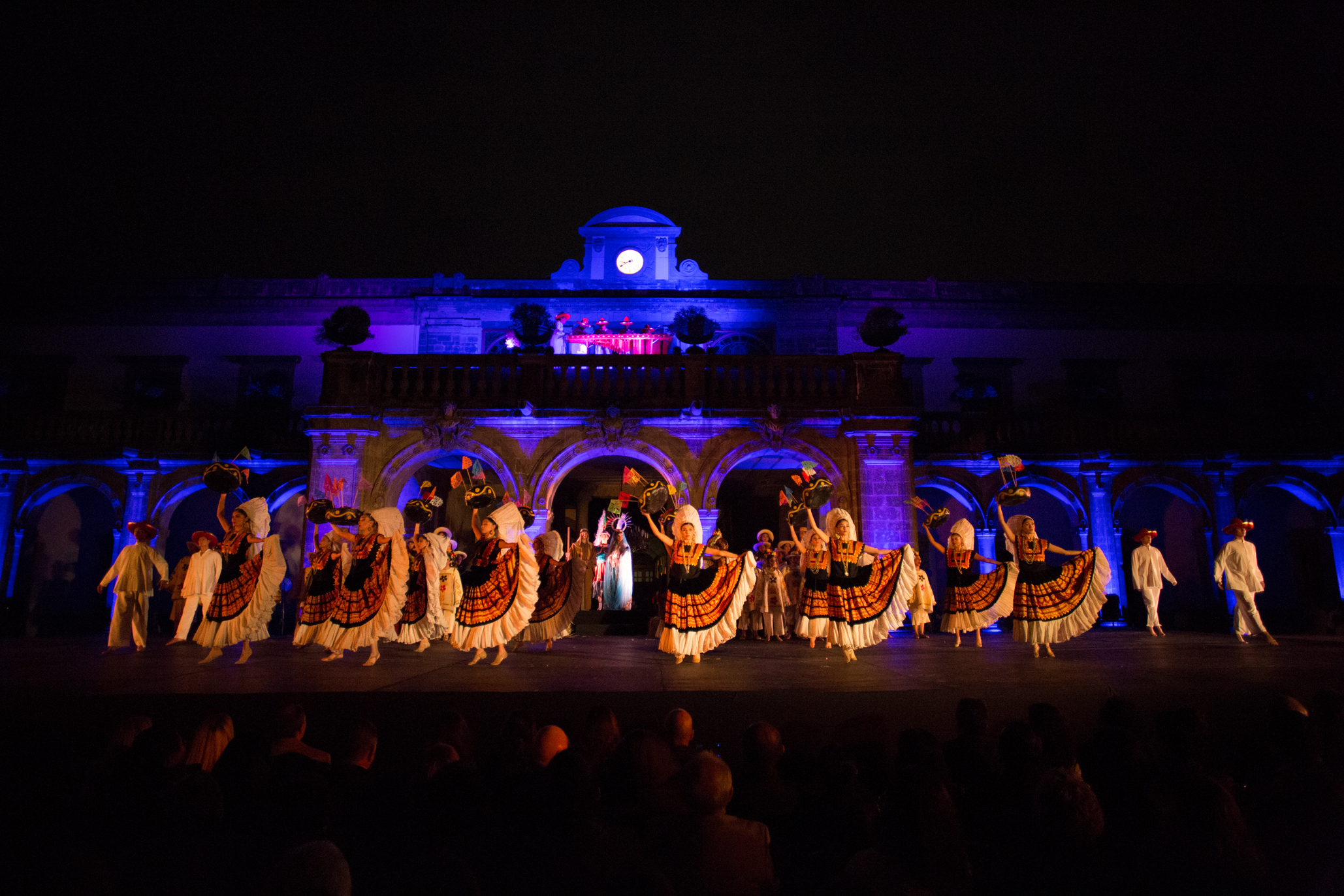 Transmisión online de El Ballet Folklórico de México Amalia Hernández