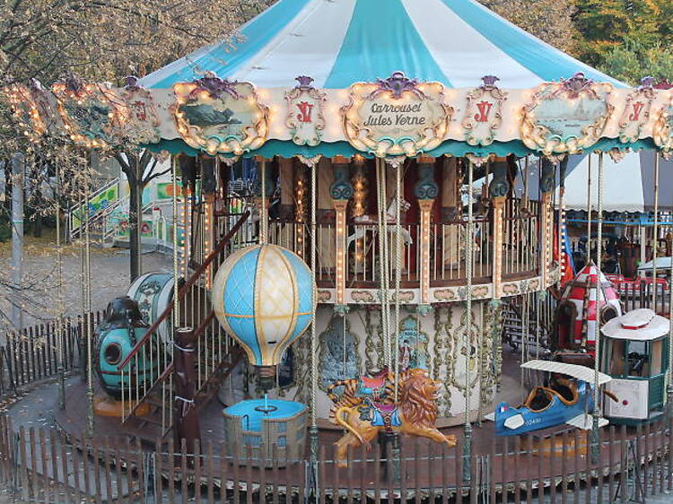 Le carrousel Jules Vernes à La Villette