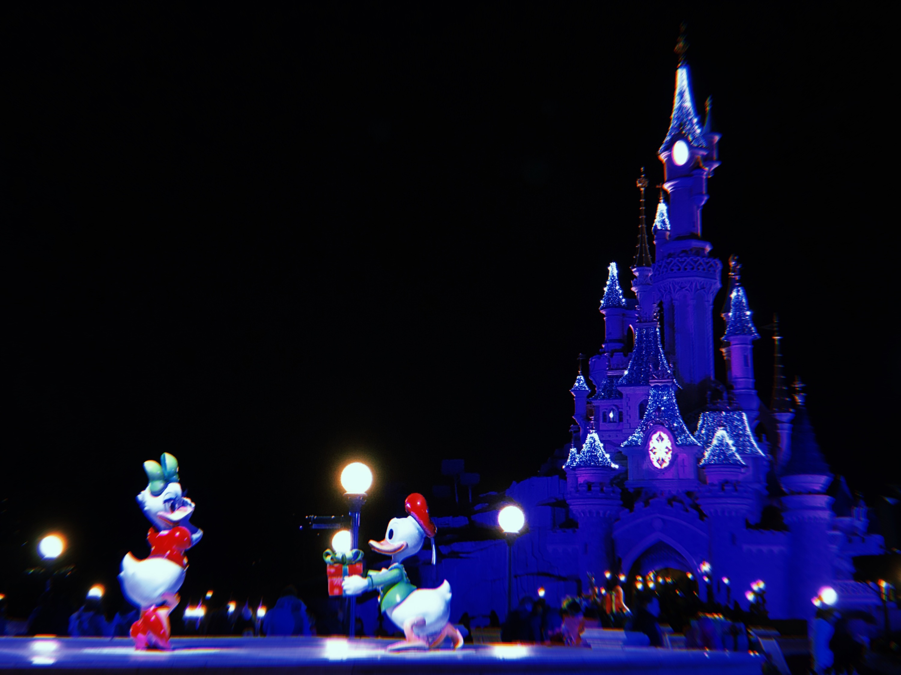 Joyeux Noel Mickey 10 Choses A Faire A Disneyland Paris