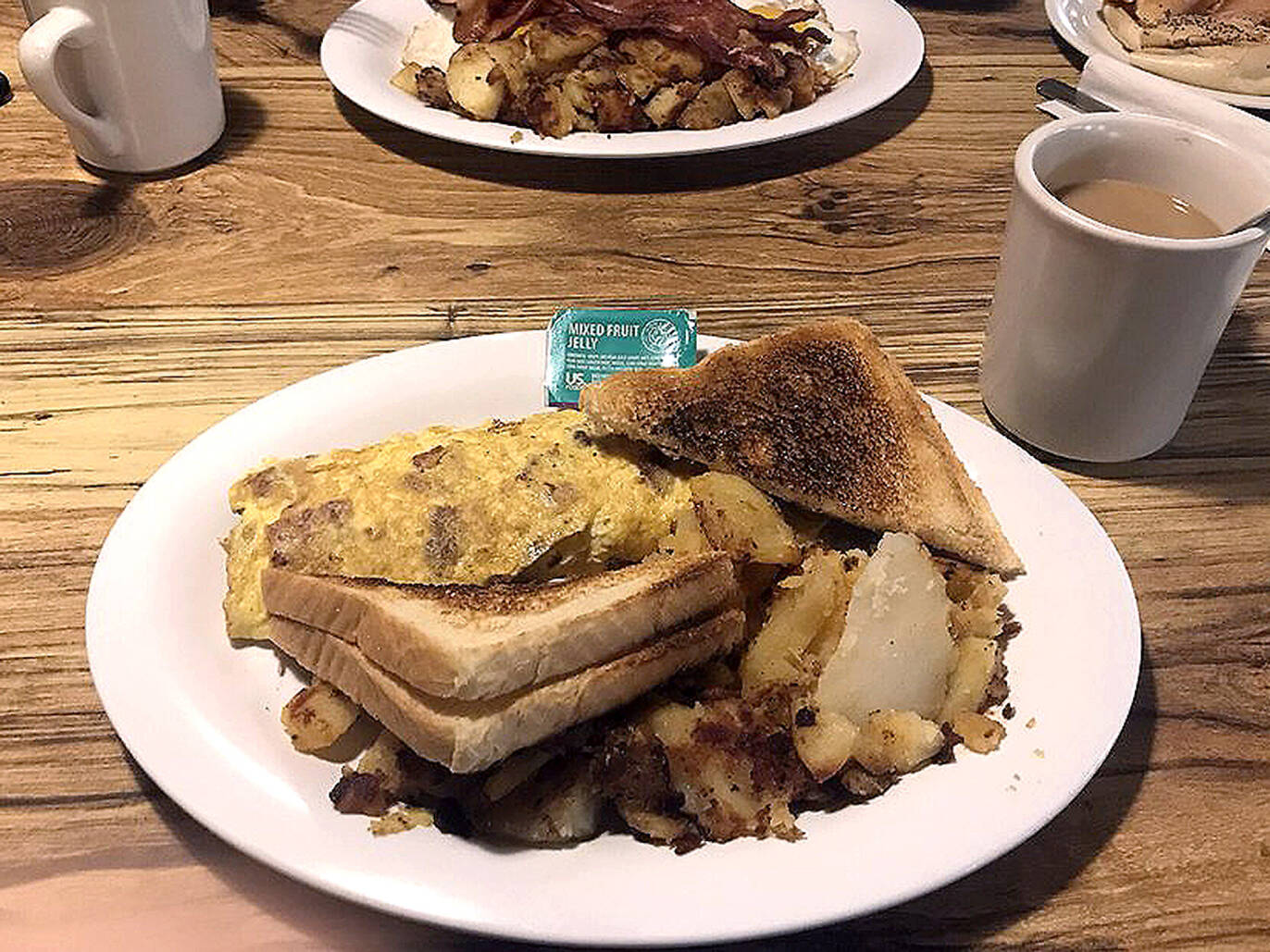 11 Best Carmel Restaurants to Dine at Now