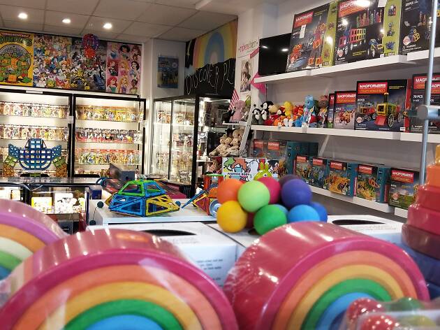 collector toys store near me