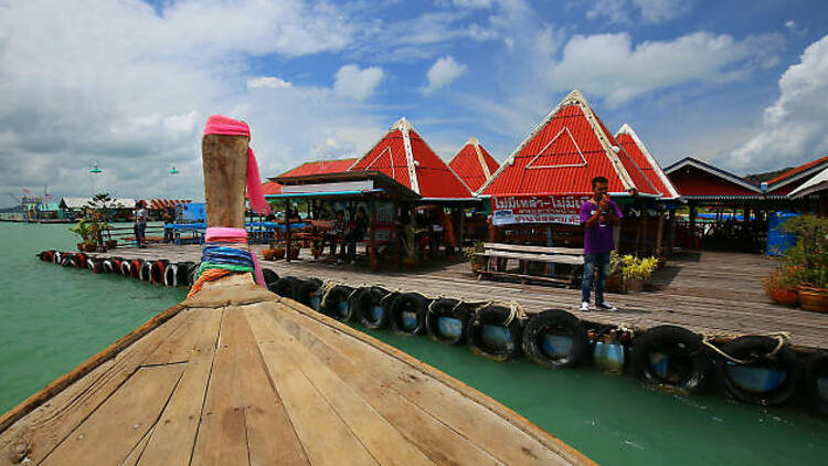 Floating restaurants at Laem Hin Pier