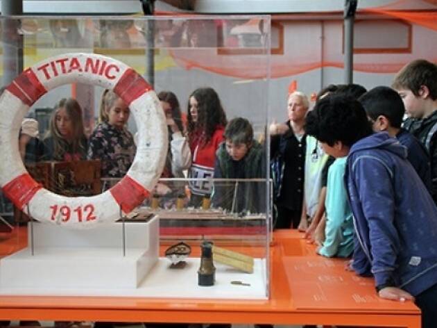 PERILL! Salvats per la tecnologia PERILL! Salvats per la tecnologia