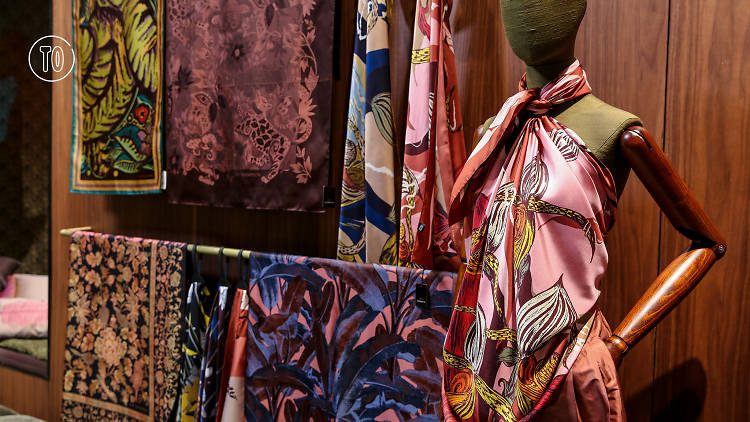 Silk scarves at Jim Thompson