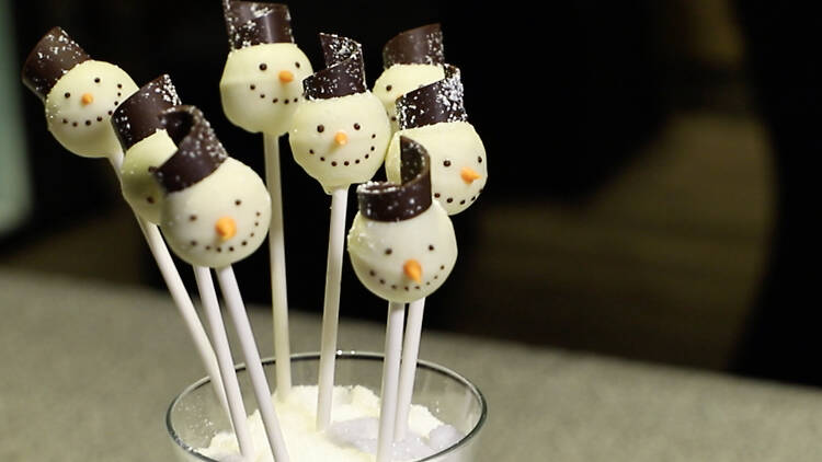 Snowman lollipops 