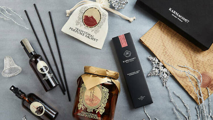 Oil perfumery