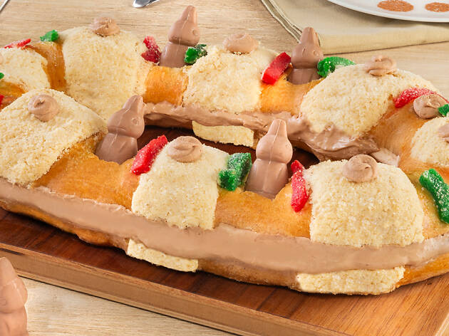 Rosca de reyes Rosca de reyes rellena de chocolate y conejitos Turín de Superama