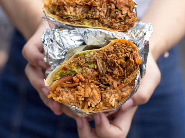 Vegan Mexican food burrito in Los Angeles by Cena Vegan