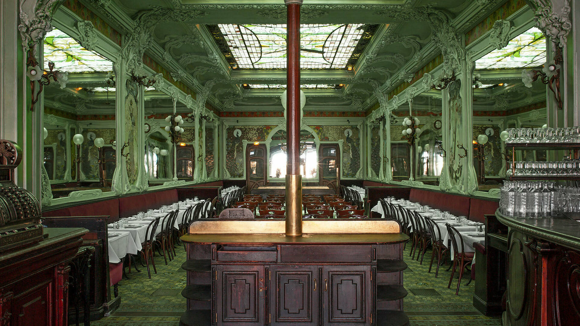 Bouillon Julien Restaurants à StrasbourgSaintDenis, Paris