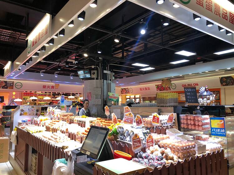 Sample Fu Tung Market’s food delights