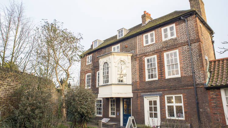 Explore Hogarth’s House