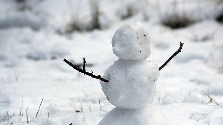 Build a snowman 