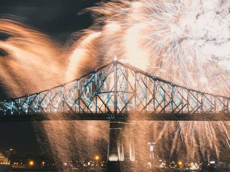 Get lit by the Jacques-Cartier Bridge