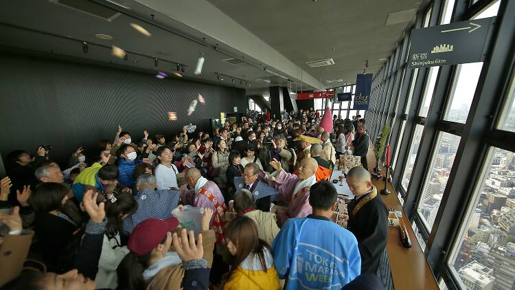 東京タワー メインデッキで節分追儺式と豆まき＆恵方巻きの丸かぶり