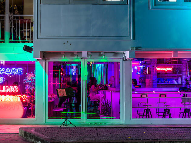 Feeling Bar Feeling Bar