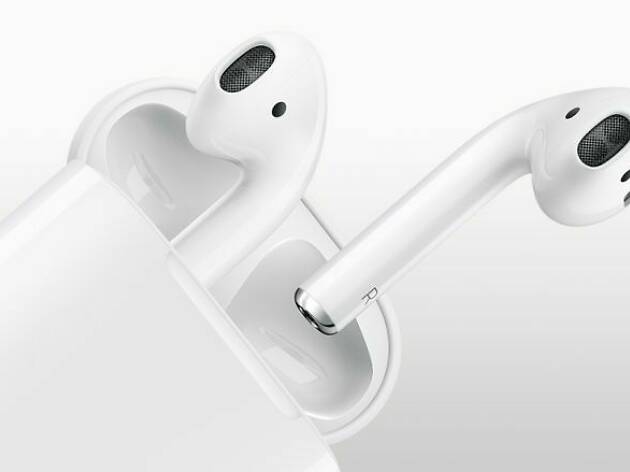 AirPods AirPods