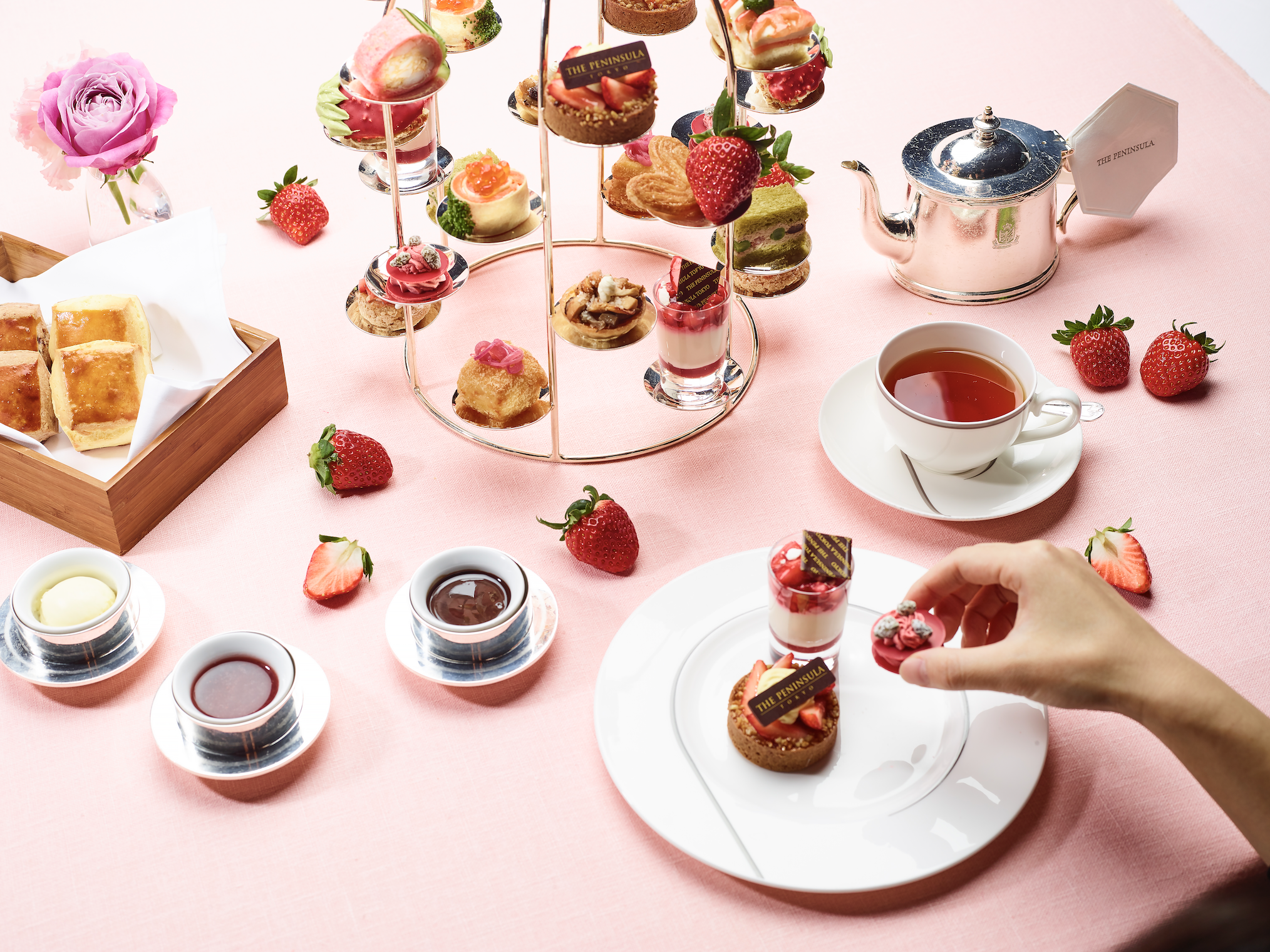 Ichigo Love Strawberry Afternoon Tea Restaurants in Tokyo