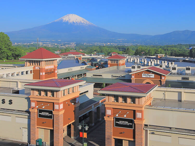 8 best outlet malls near Tokyo for discount designer fashion