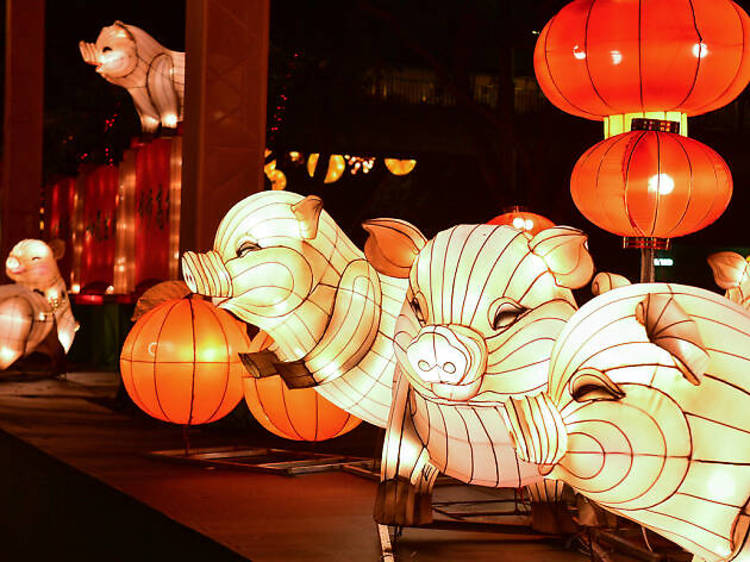 Soak in the festive atmosphere at Chinatown