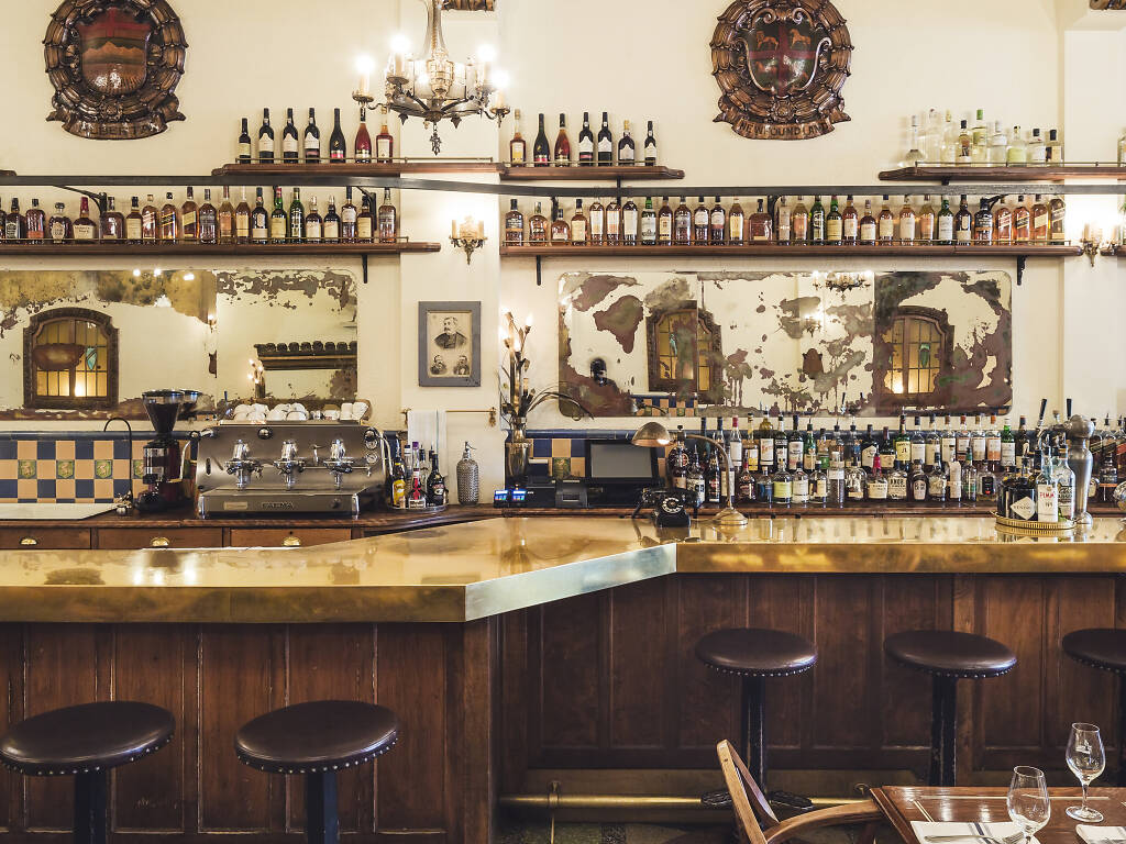 21 Best Downtown Montreal Bars to Shoot, Sip and Smoke in Style