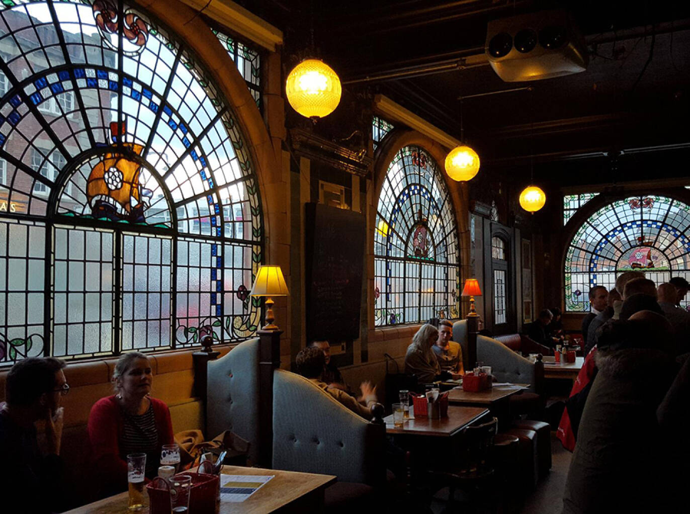 14 Best Pubs in Birmingham for a Good Ol’ Pint