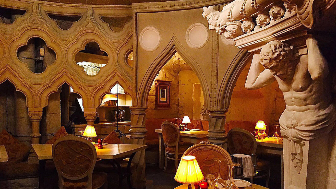 Beach Blanket Babylon Restaurants in Notting Hill, London