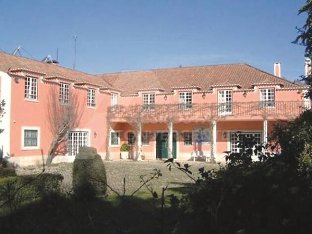 Casa de D. Duarte Pio Casa de D. Duarte Pio