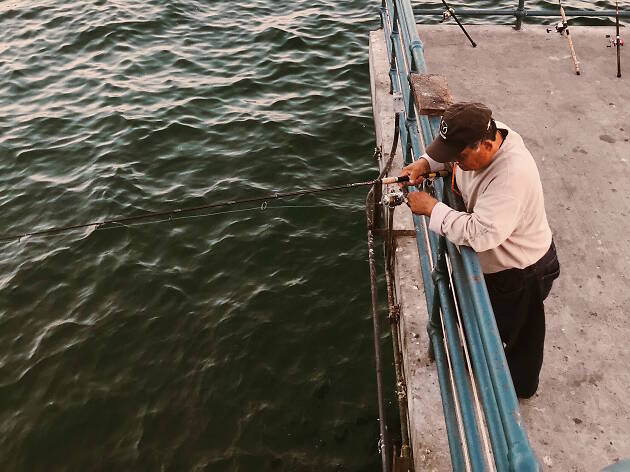 The best places for fishing and prawning in Singapore The best places for fishing and prawning in Singapore
