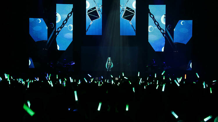 hatsune miku hologram concert