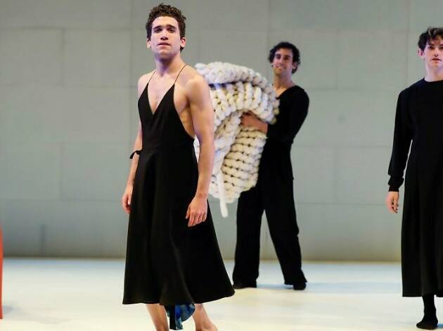 Esto no es la casa de Bernarda Alba Esto no es la casa de Bernarda Alba
