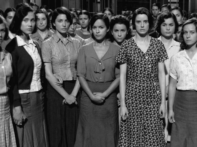 Las trece rosas Las trece rosas