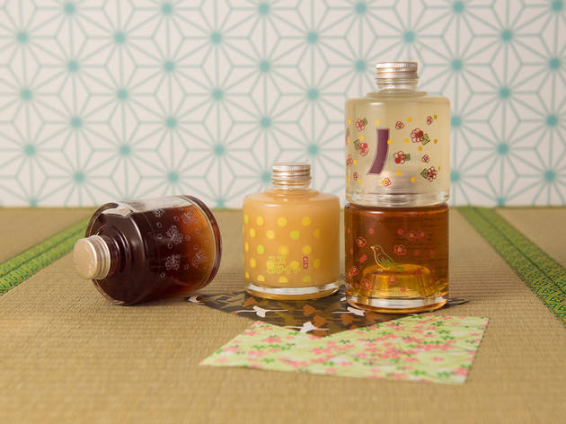 Umeshuya Stacking Bottle Yuzushu and Umeshu Set Umeshuya Stacking Bottle Yuzushu and Umeshu Set