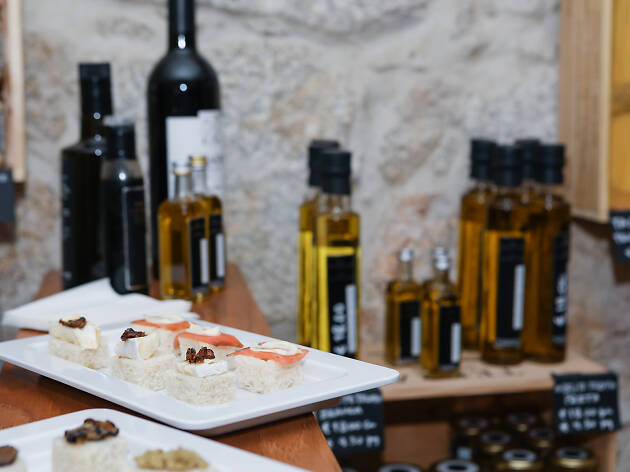 Trufas, Amigos e Vinhos Trufas, Amigos e Vinhos