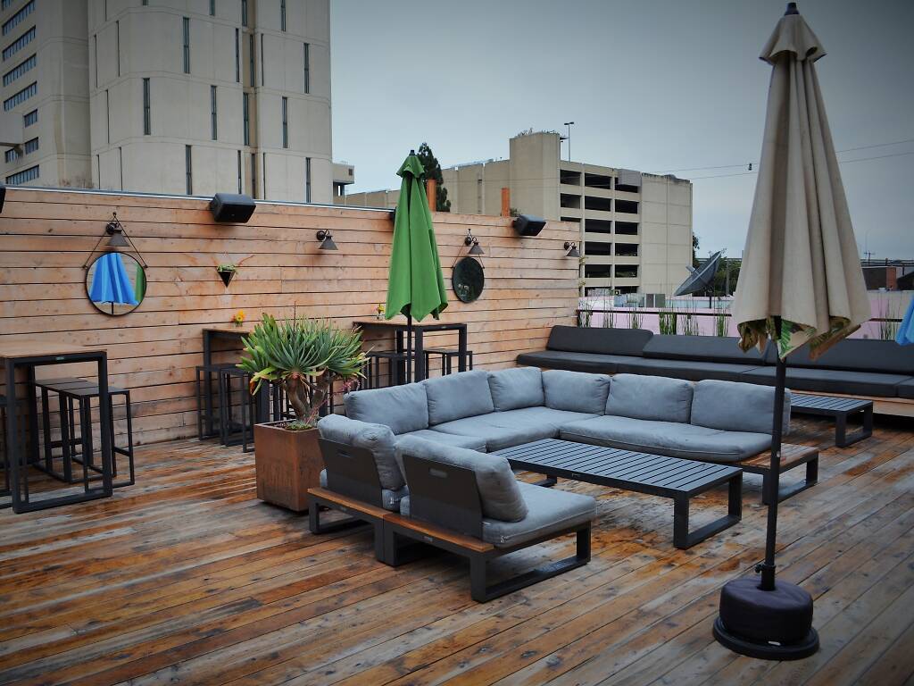 10 Best Rooftop Bars in San Francisco for Cocktails and Views